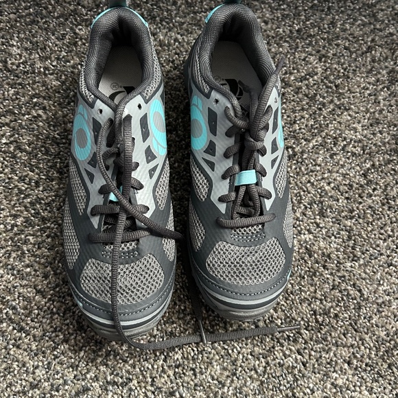 Pearl iZumi indoor cycling shoes size 38 - Picture 1 of 7